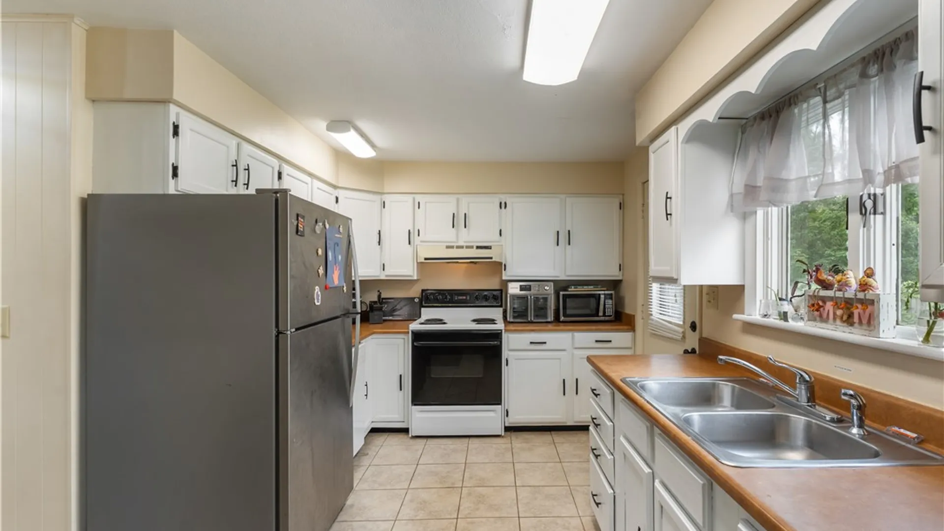 Property at 2 Rorbach Lane, Geneseo, NY 14454 25