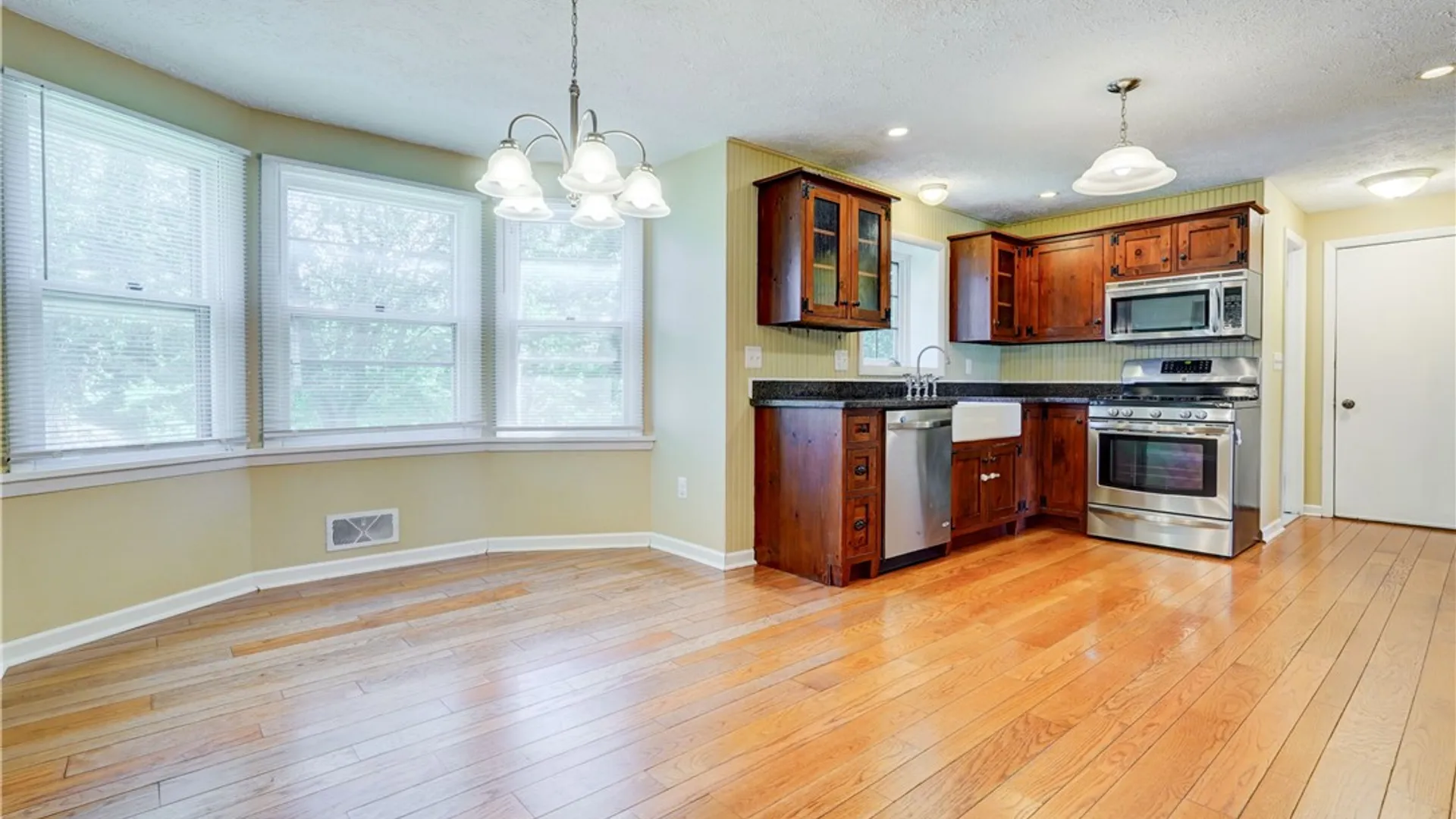 Property at 40 Red Rock Circle, Greece, NY 14626 8