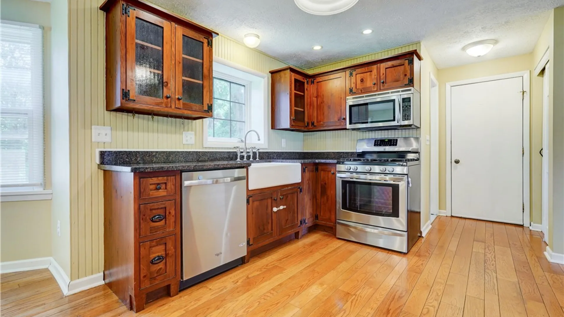 Property at 40 Red Rock Circle, Greece, NY 14626 9