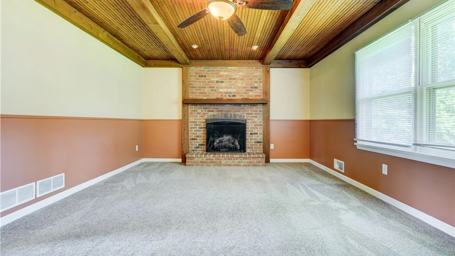 Property at 40 Red Rock Circle, Greece, NY 14626 13