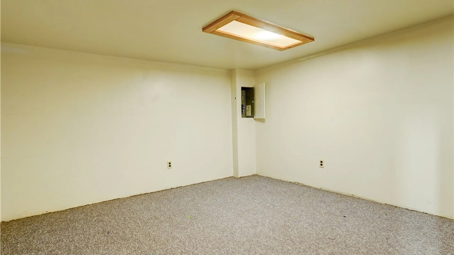 Property at 40 Red Rock Circle, Greece, NY 14626 32