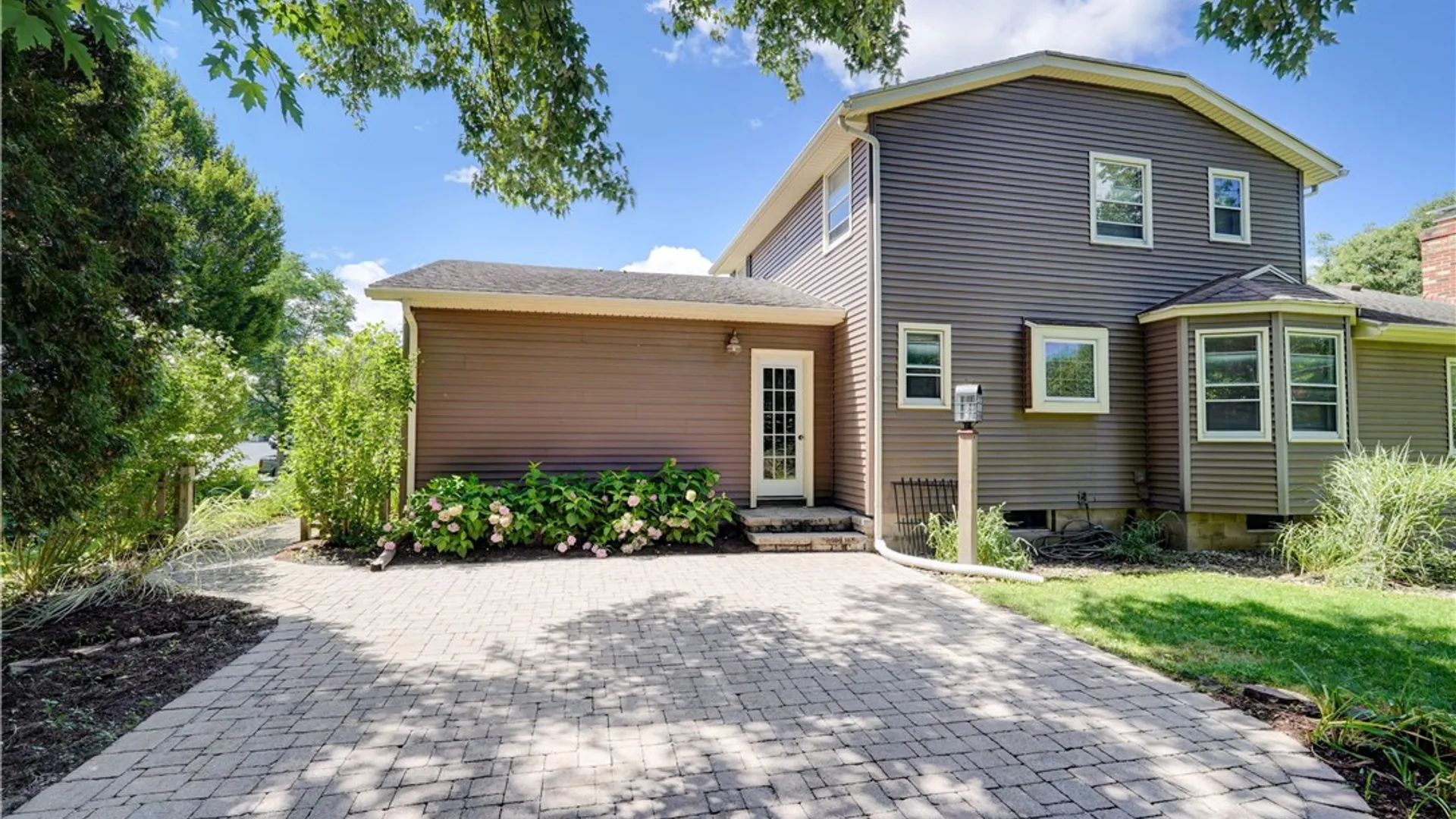 Property at 40 Red Rock Circle, Greece, NY 14626 38