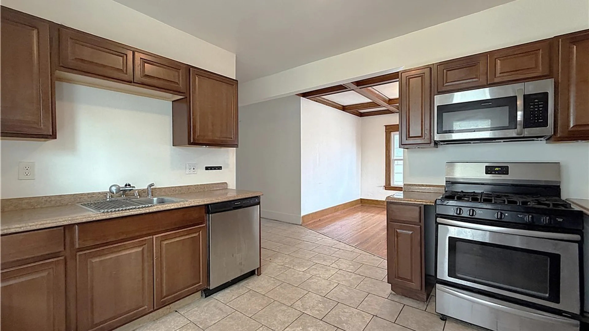 Property at 110 Commonwealth Avenue, Buffalo, NY 14216 32