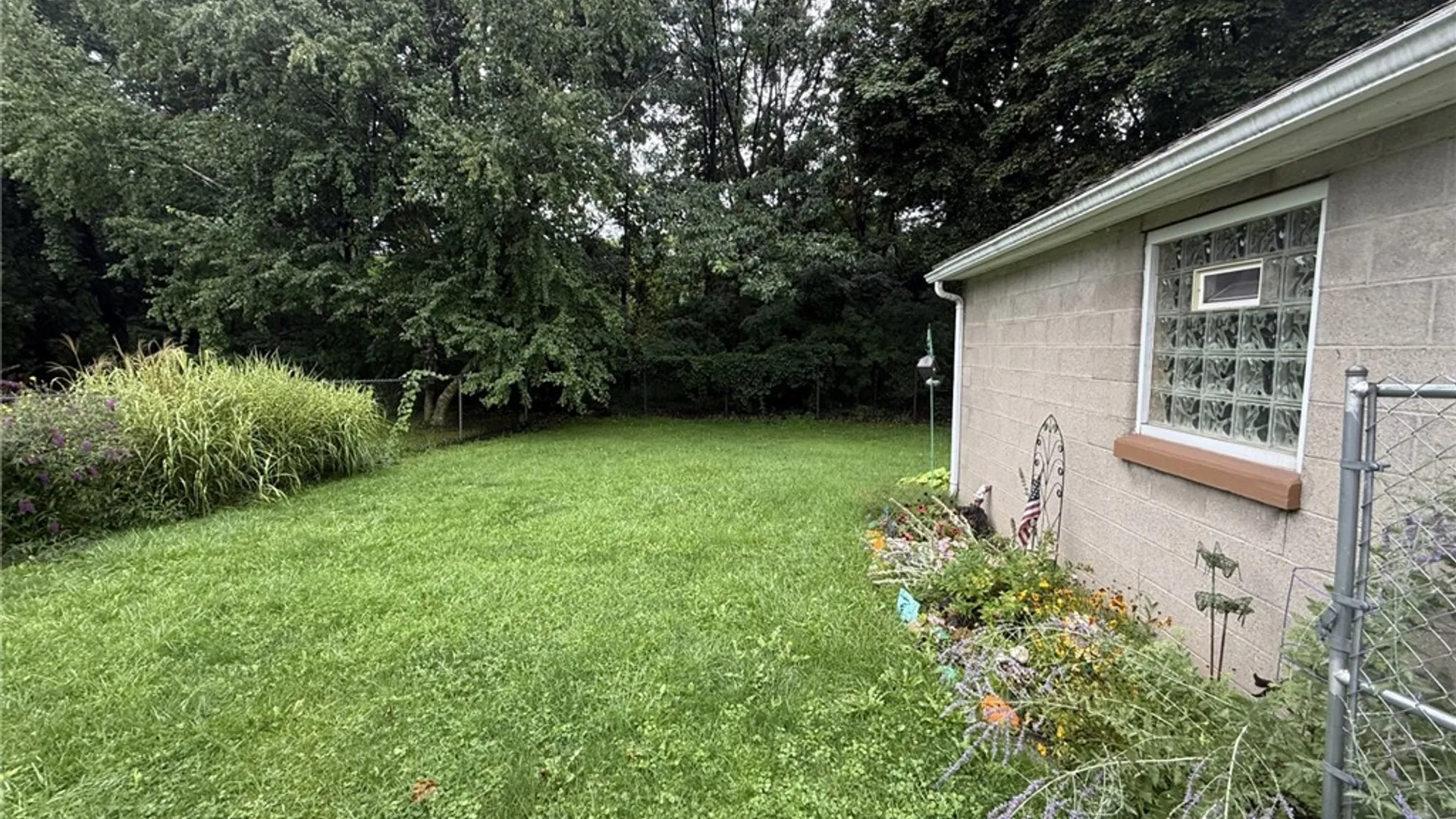 Property at 4 Bradfield st, Rochester, NY 14611 4