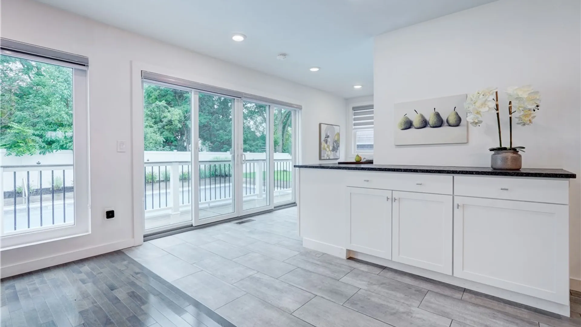 Property at 10 Hunters Lane, Brighton, NY 14618 17