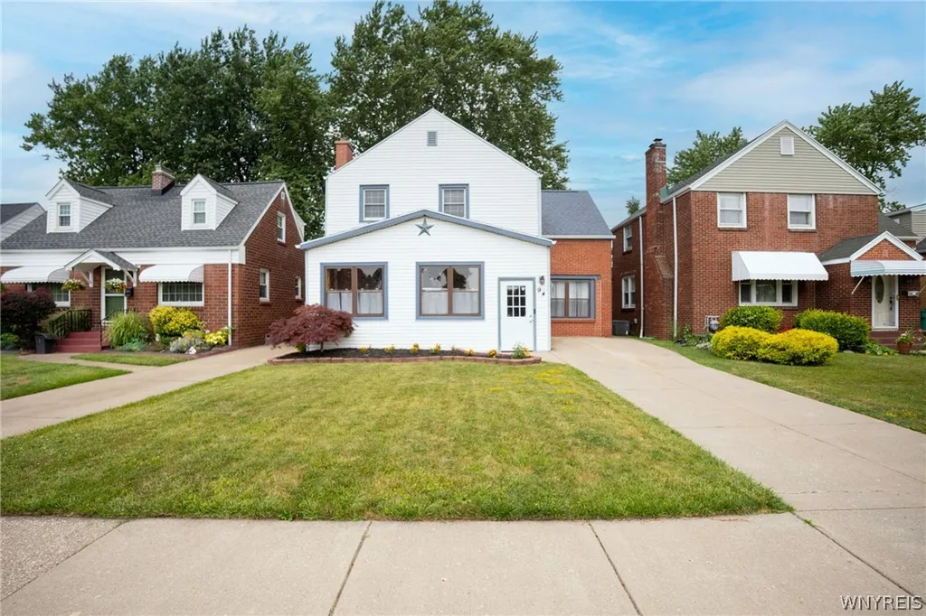 Property at 94 Ridgewood Road, Buffalo, NY 14220