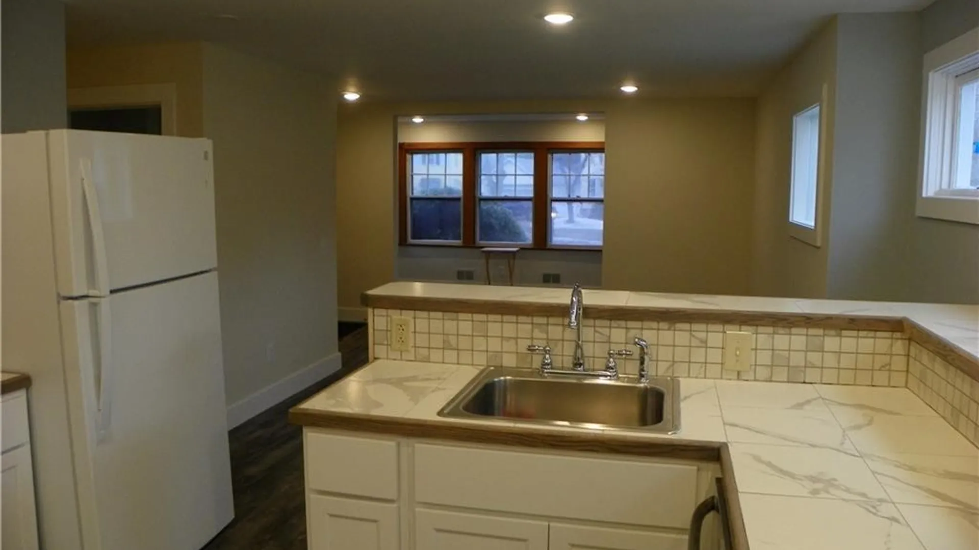 Property at 1067 N Winton Road, Rochester, NY 14609 6