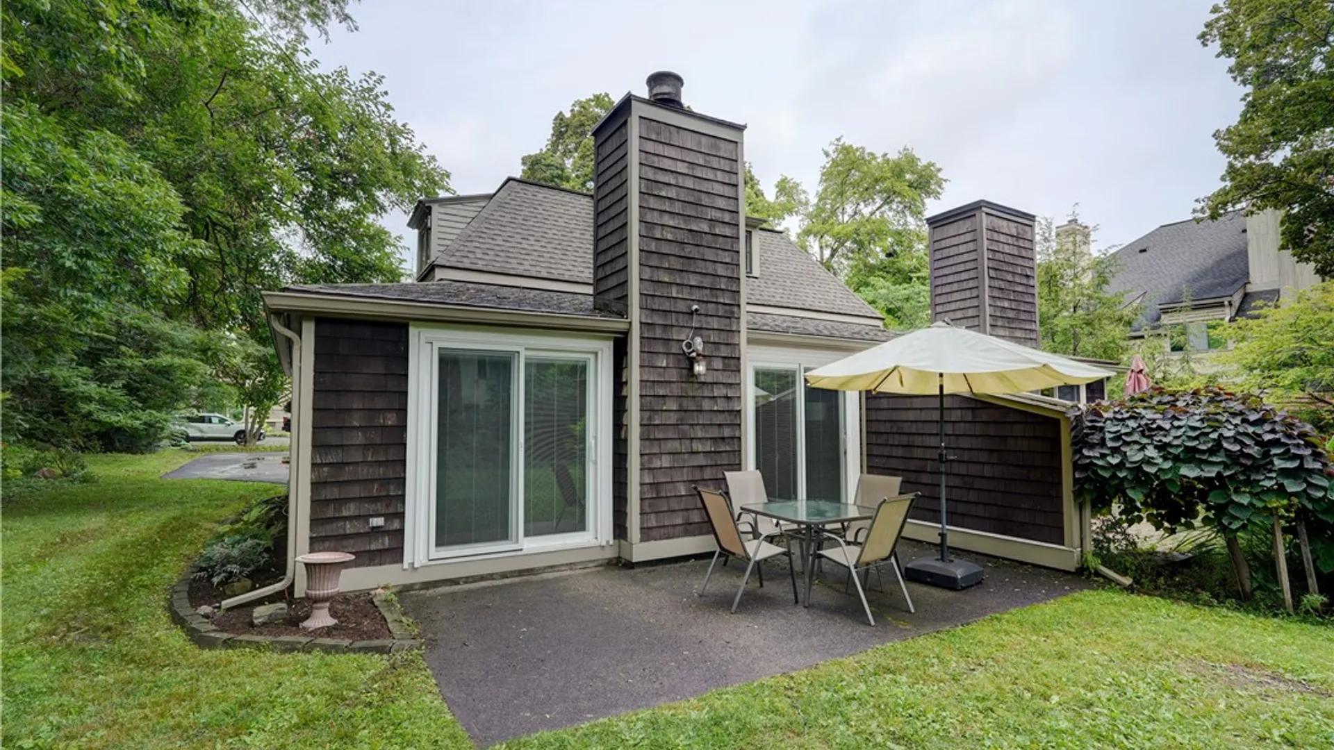 Property at 947 East Avenue, Rochester, NY 14607 27
