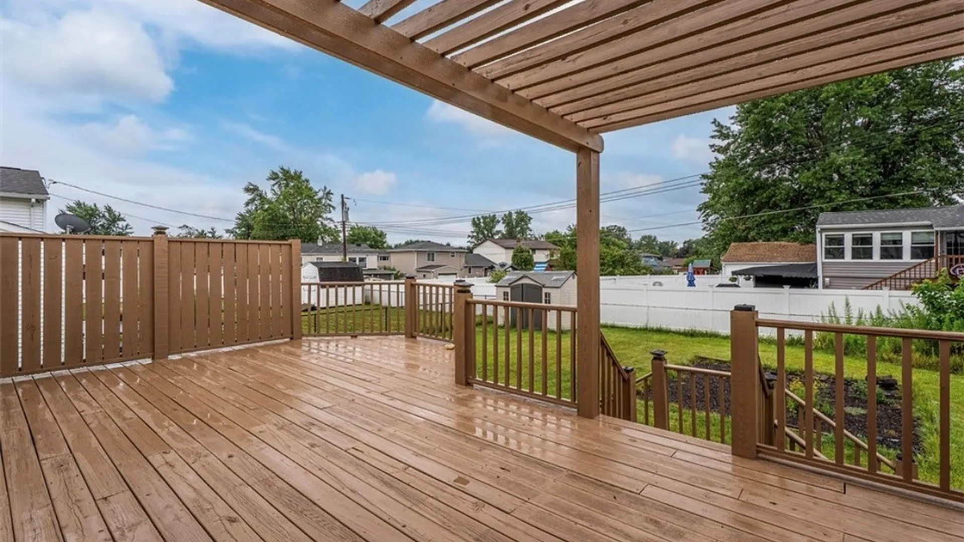 Property at 18 Lille Lane, Cheektowaga, NY 14227 5