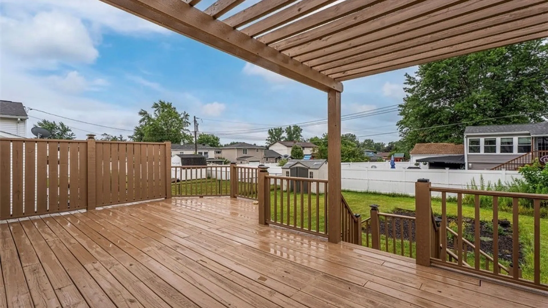 Property at 18 Lille Lane, Cheektowaga, NY 14227 6