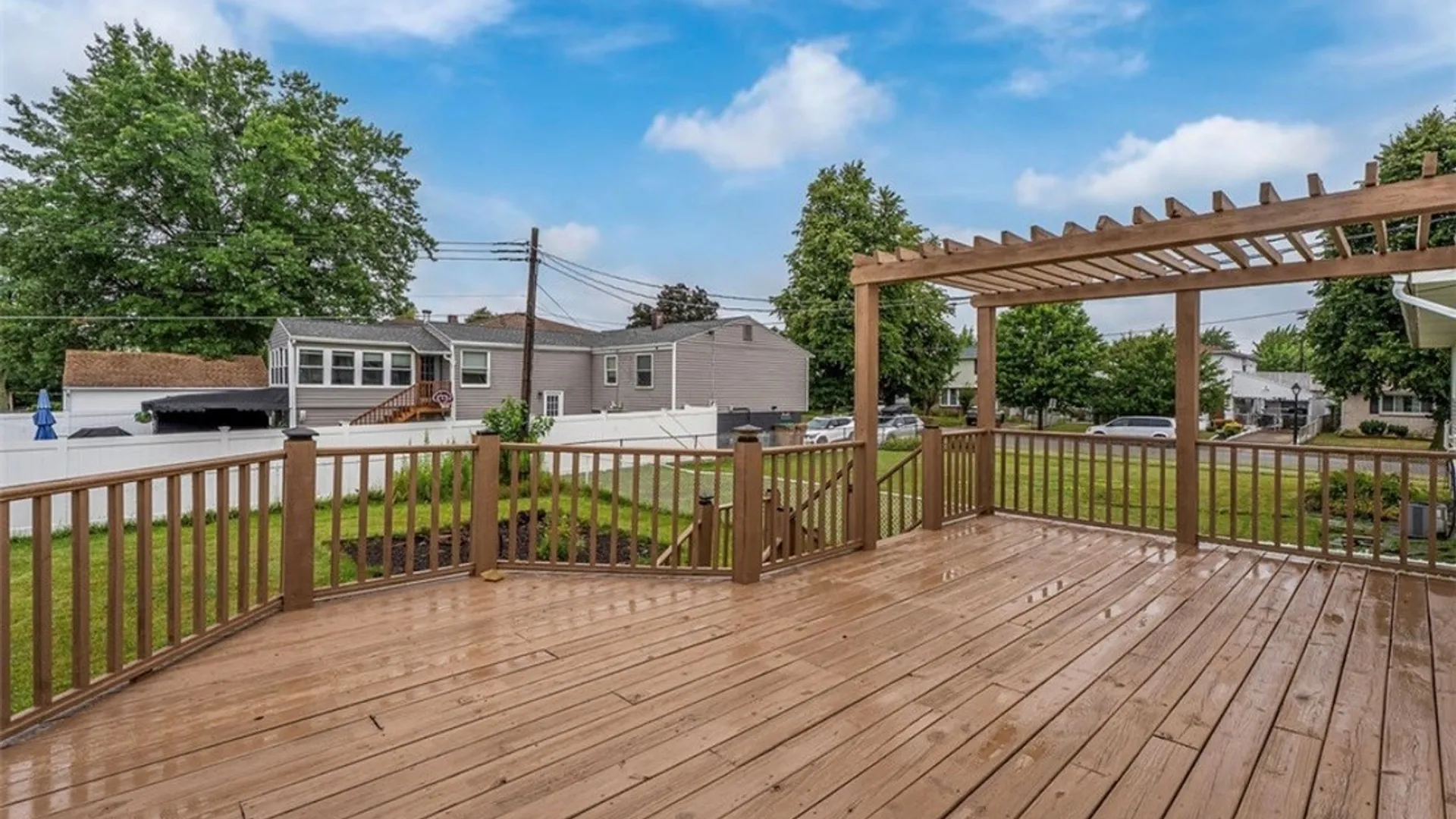 Property at 18 Lille Lane, Cheektowaga, NY 14227 7