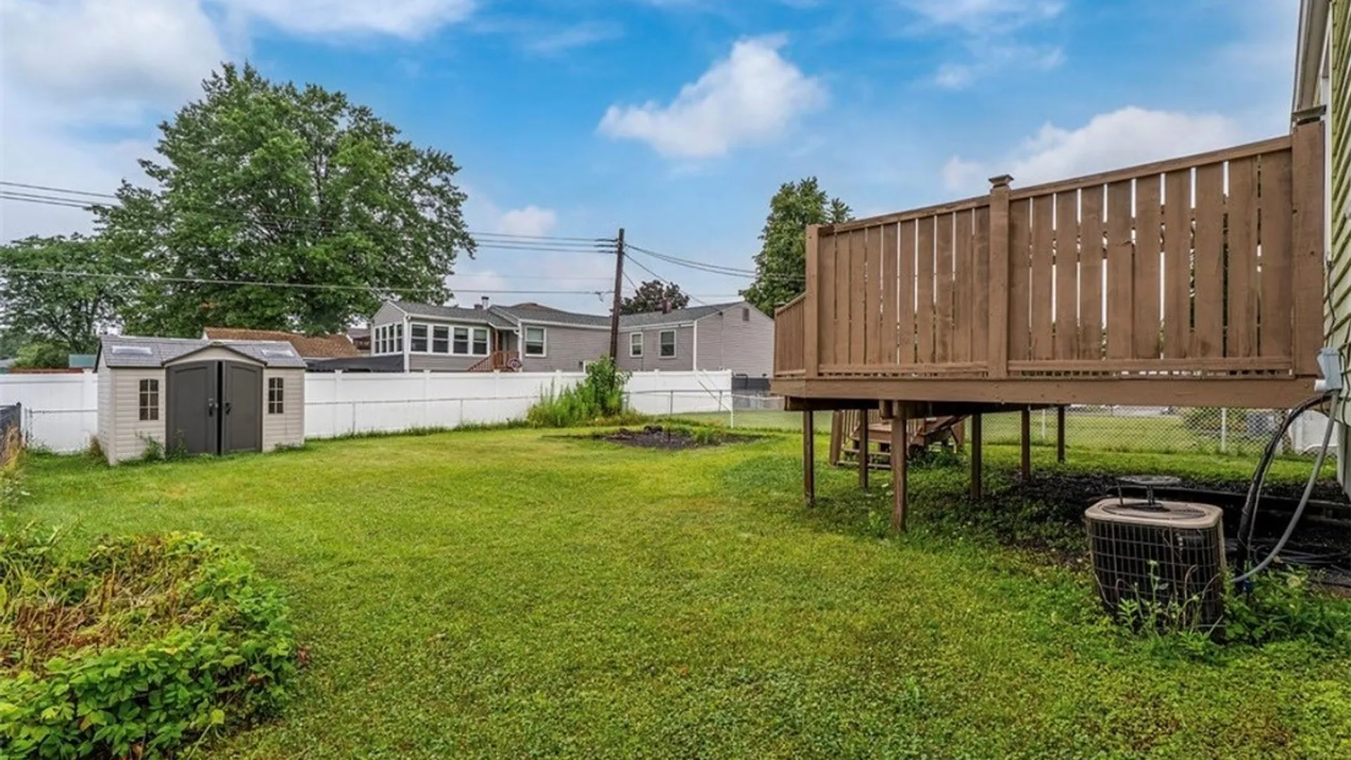 Property at 18 Lille Lane, Cheektowaga, NY 14227 8