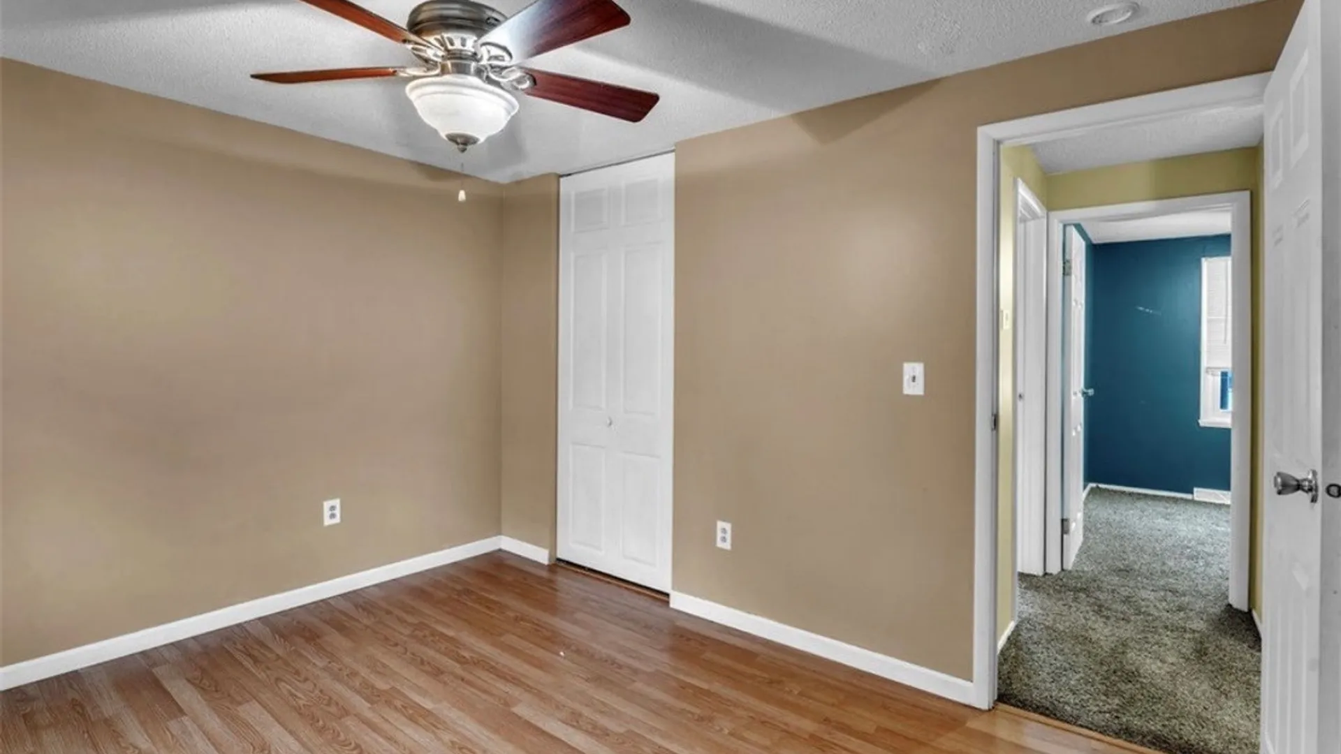 Property at 18 Lille Lane, Cheektowaga, NY 14227 23