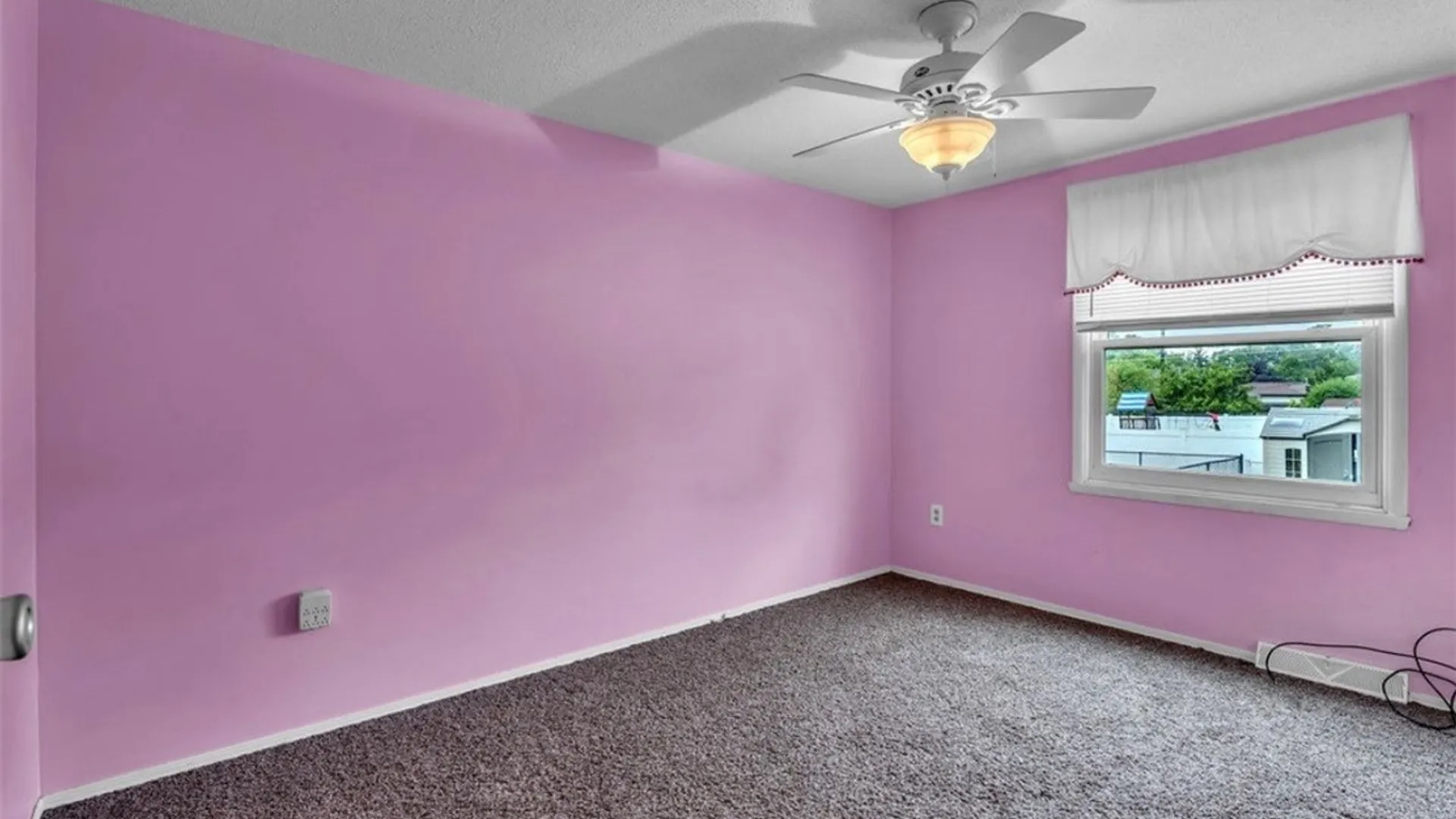 Property at 18 Lille Lane, Cheektowaga, NY 14227 29