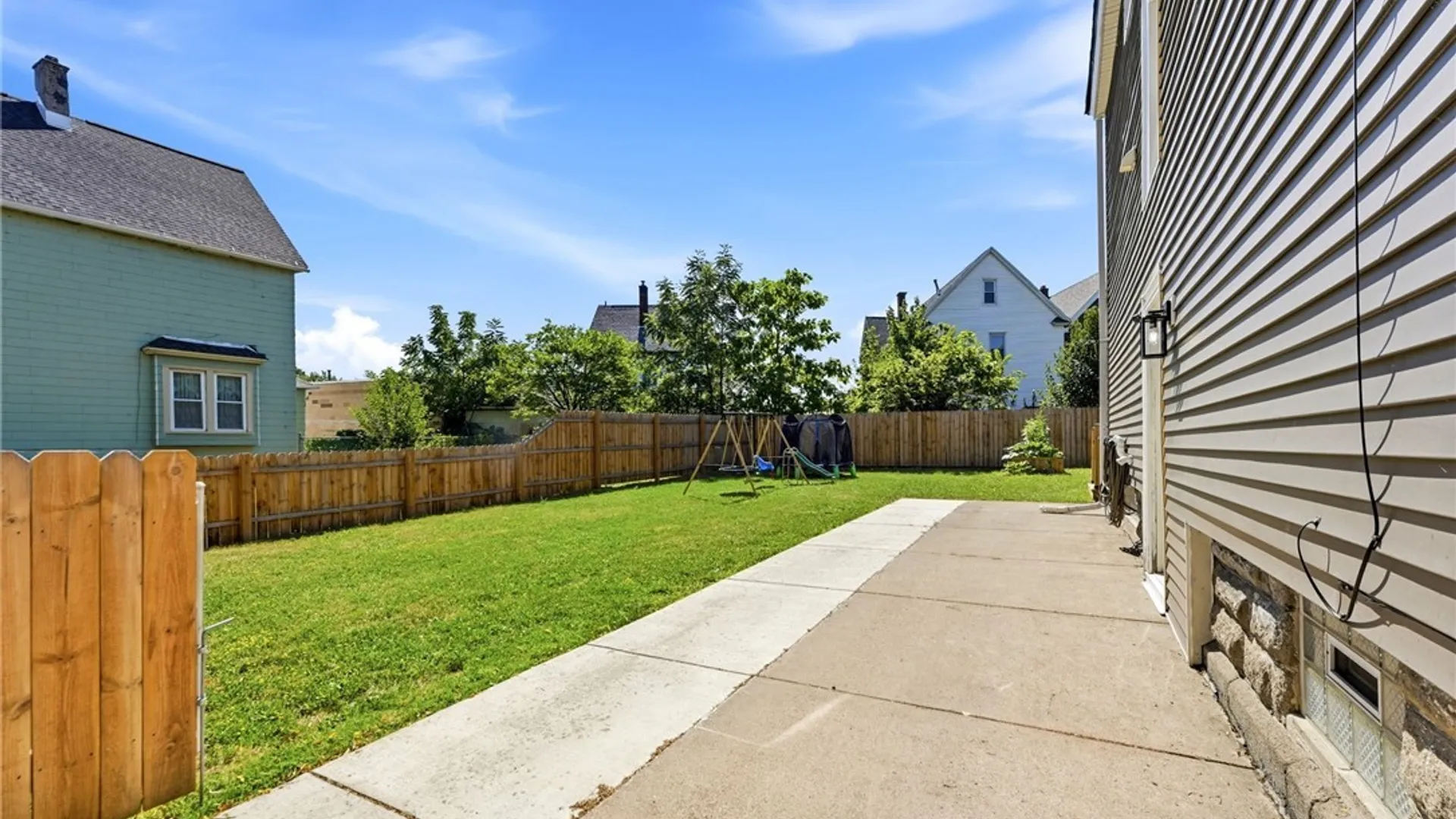 Property at 39 Heward Avenue, Buffalo, NY 14207 3
