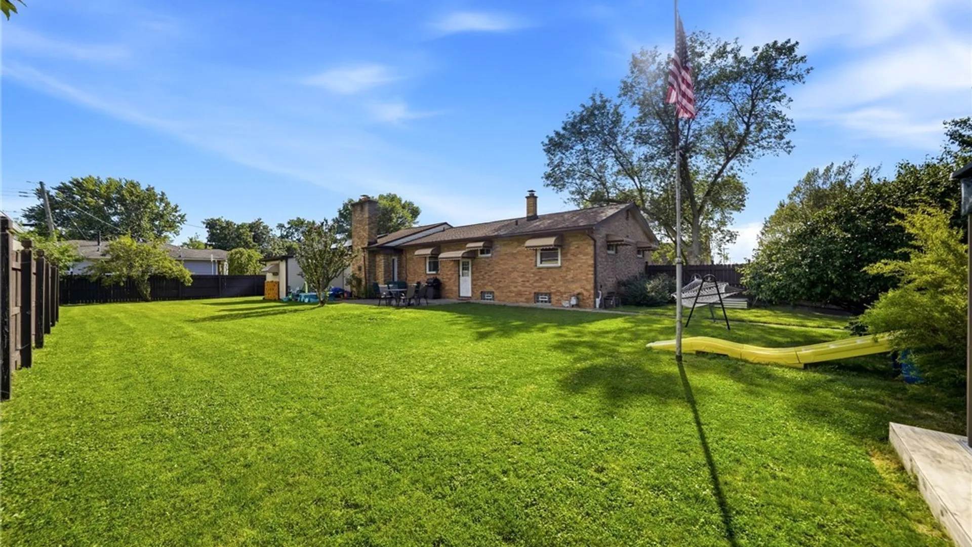 Property at 301 Homecrest Drive, Amherst, NY 14226 40