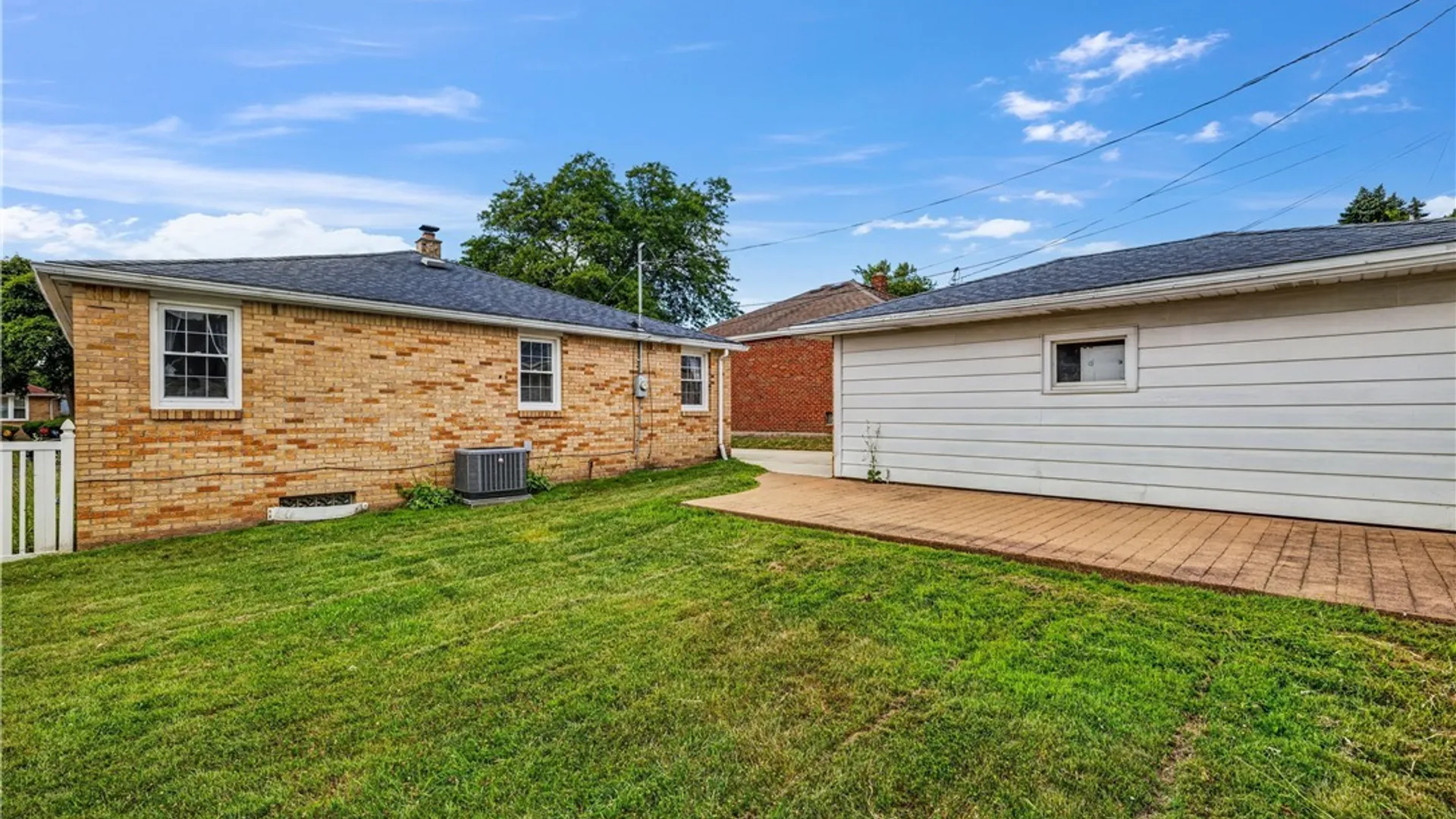 Property at 28 Parkview Terrace, Cheektowaga, NY 14225 14