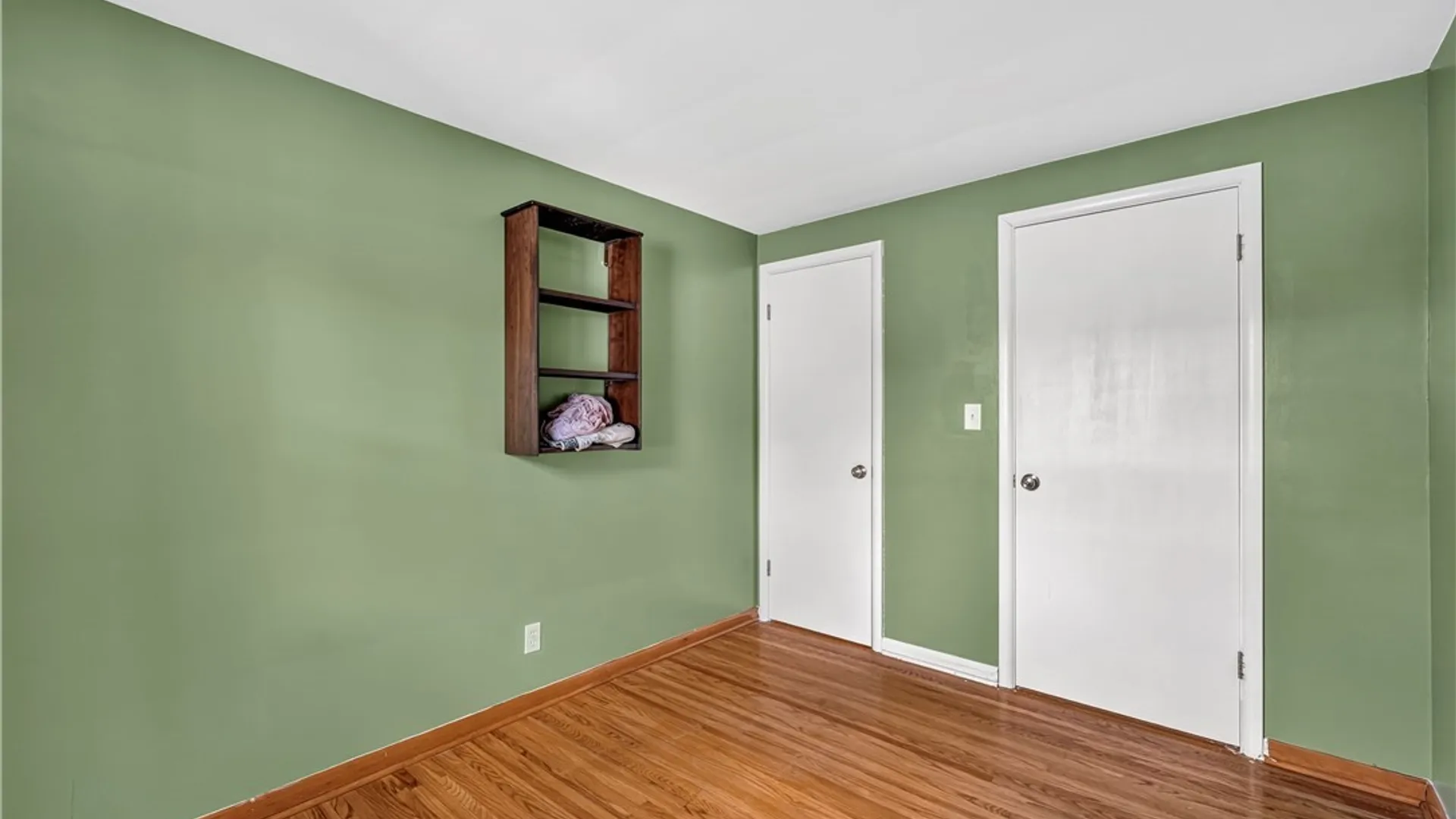 Property at 28 Parkview Terrace, Cheektowaga, NY 14225 11