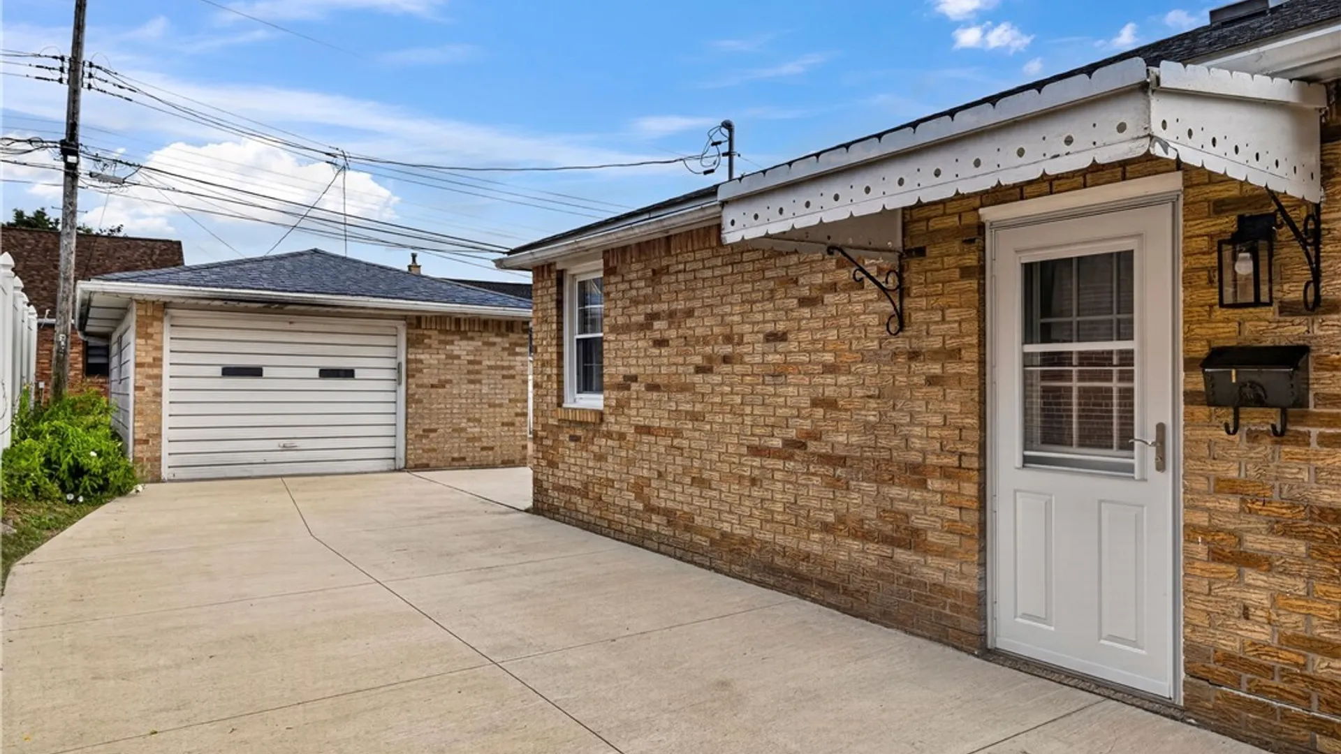 Property at 28 Parkview Terrace, Cheektowaga, NY 14225 26