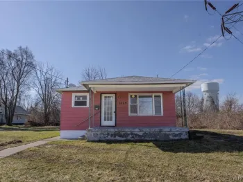 Property at 5629 Girard Avenue, Niagara Falls, NY 14304