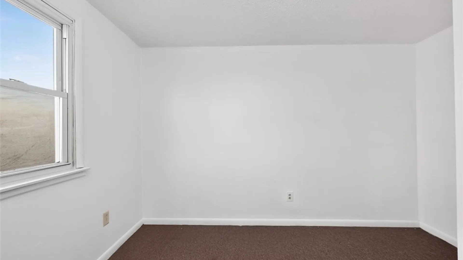 Property at 5629 Girard Avenue, Niagara Falls, NY 14304 9