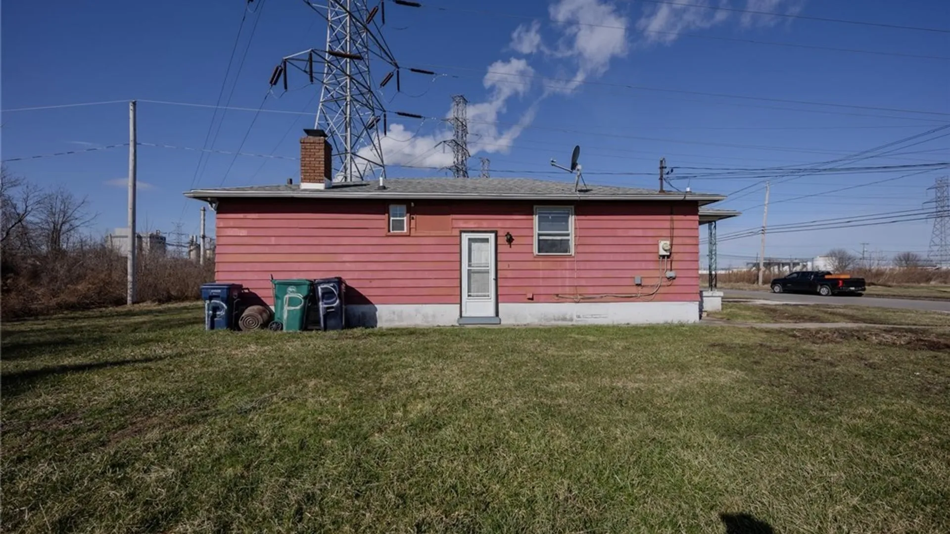 Property at 5629 Girard Avenue, Niagara Falls, NY 14304 25