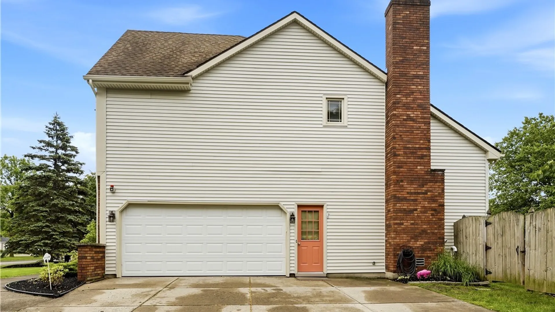 Property at 124 Kingsview Court, Amherst, NY 14221 3