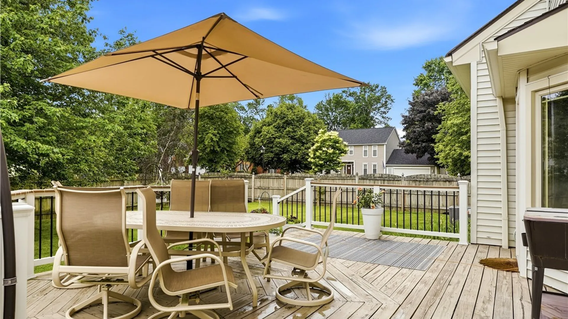 Property at 124 Kingsview Court, Amherst, NY 14221 7