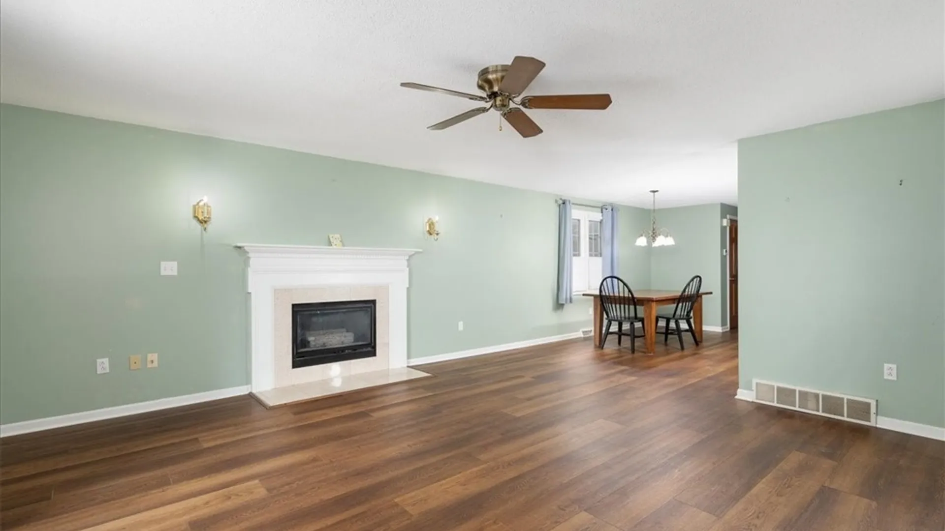 Property at 400 West Avenue, West Seneca, NY 14224 4