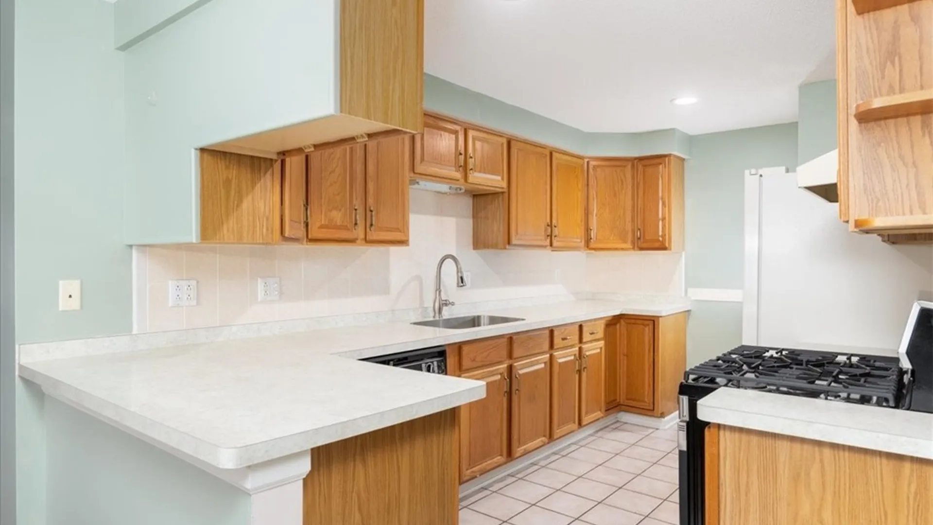Property at 400 West Avenue, West Seneca, NY 14224 8