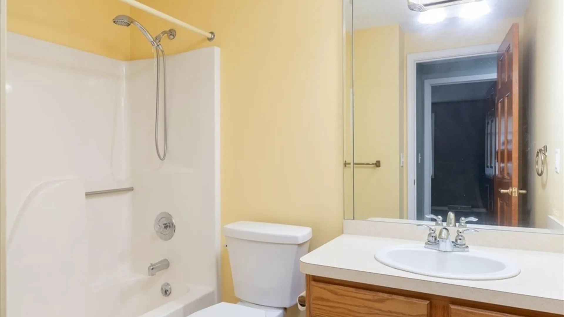 Property at 400 West Avenue, West Seneca, NY 14224 15