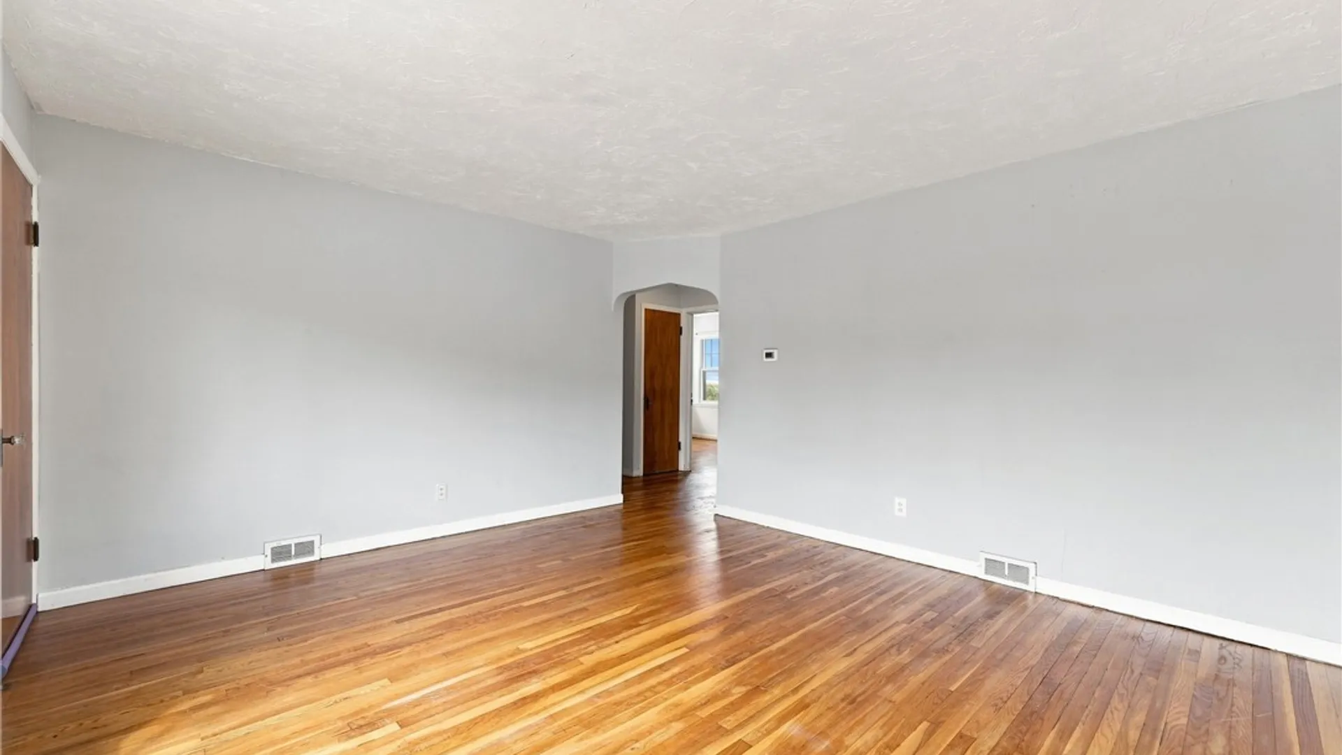 Property at 1915 Hyde Park Boulevard, Niagara Falls, NY 14305 12