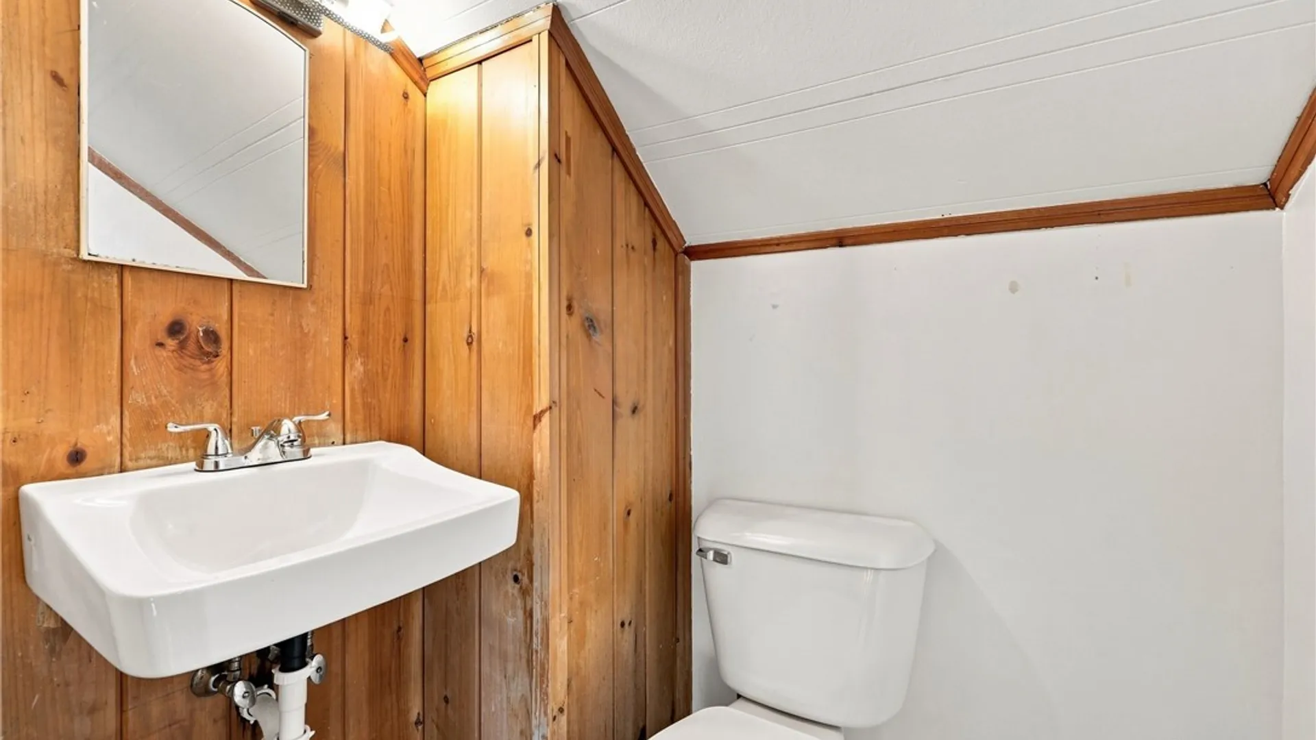 Property at 1915 Hyde Park Boulevard, Niagara Falls, NY 14305 21