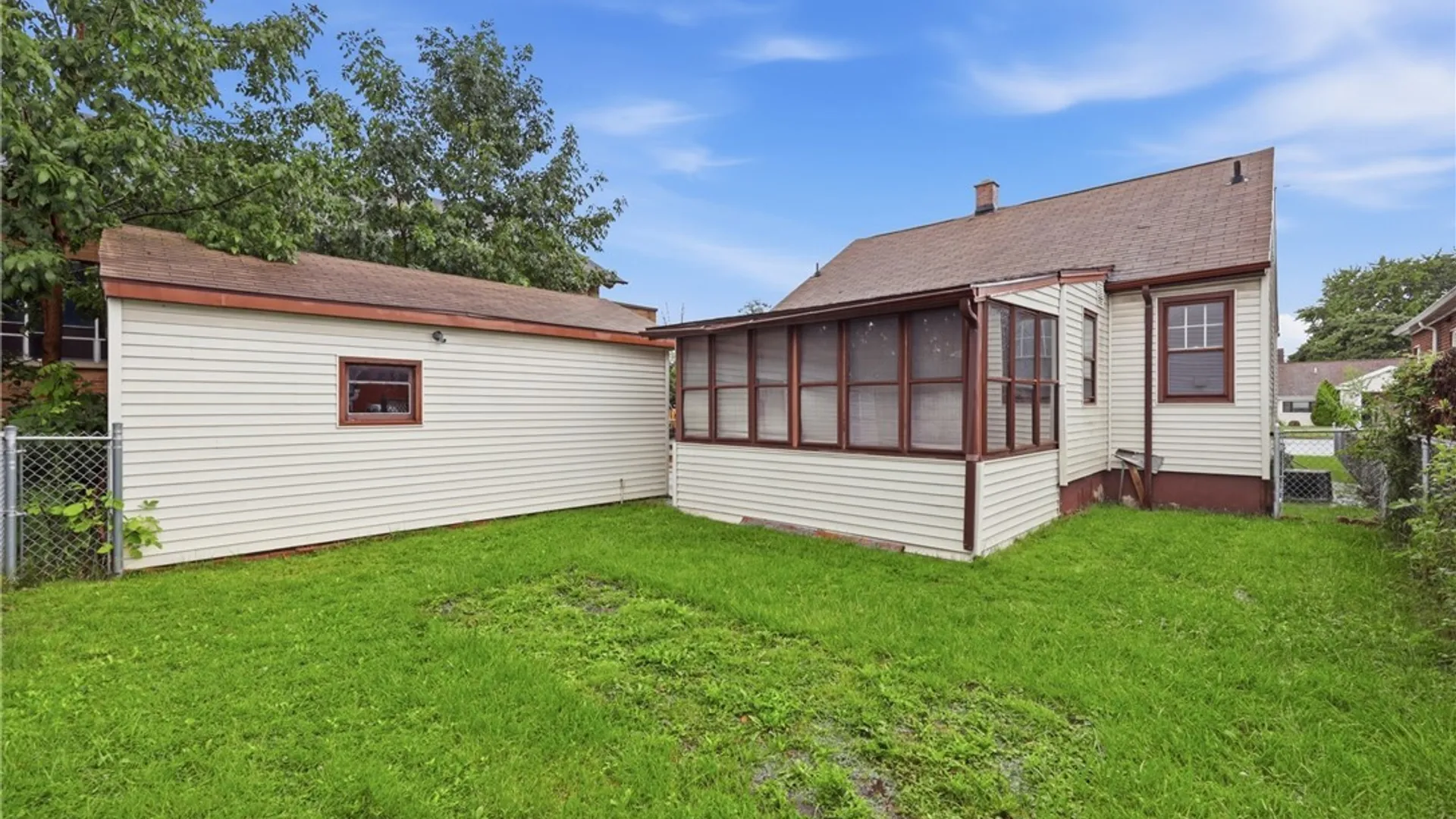 Property at 1915 Hyde Park Boulevard, Niagara Falls, NY 14305 24