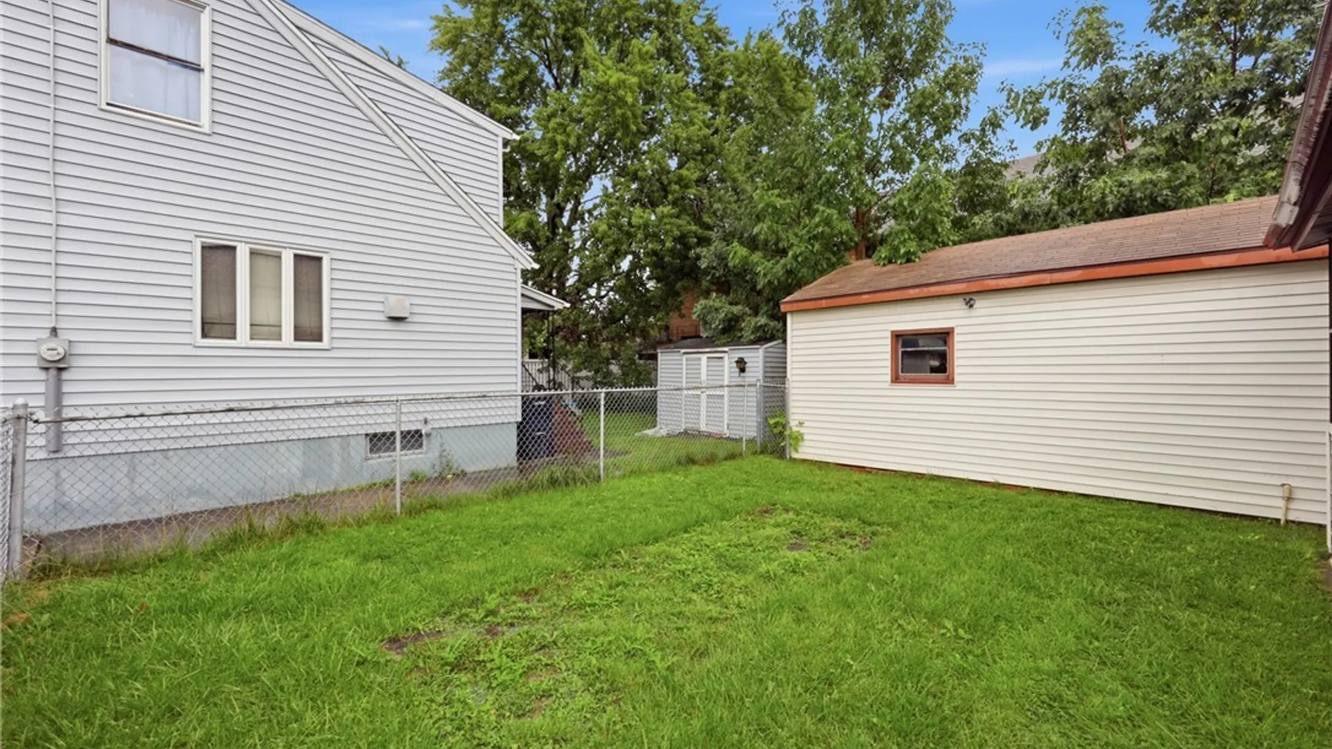 Property at 1915 Hyde Park Boulevard, Niagara Falls, NY 14305 25