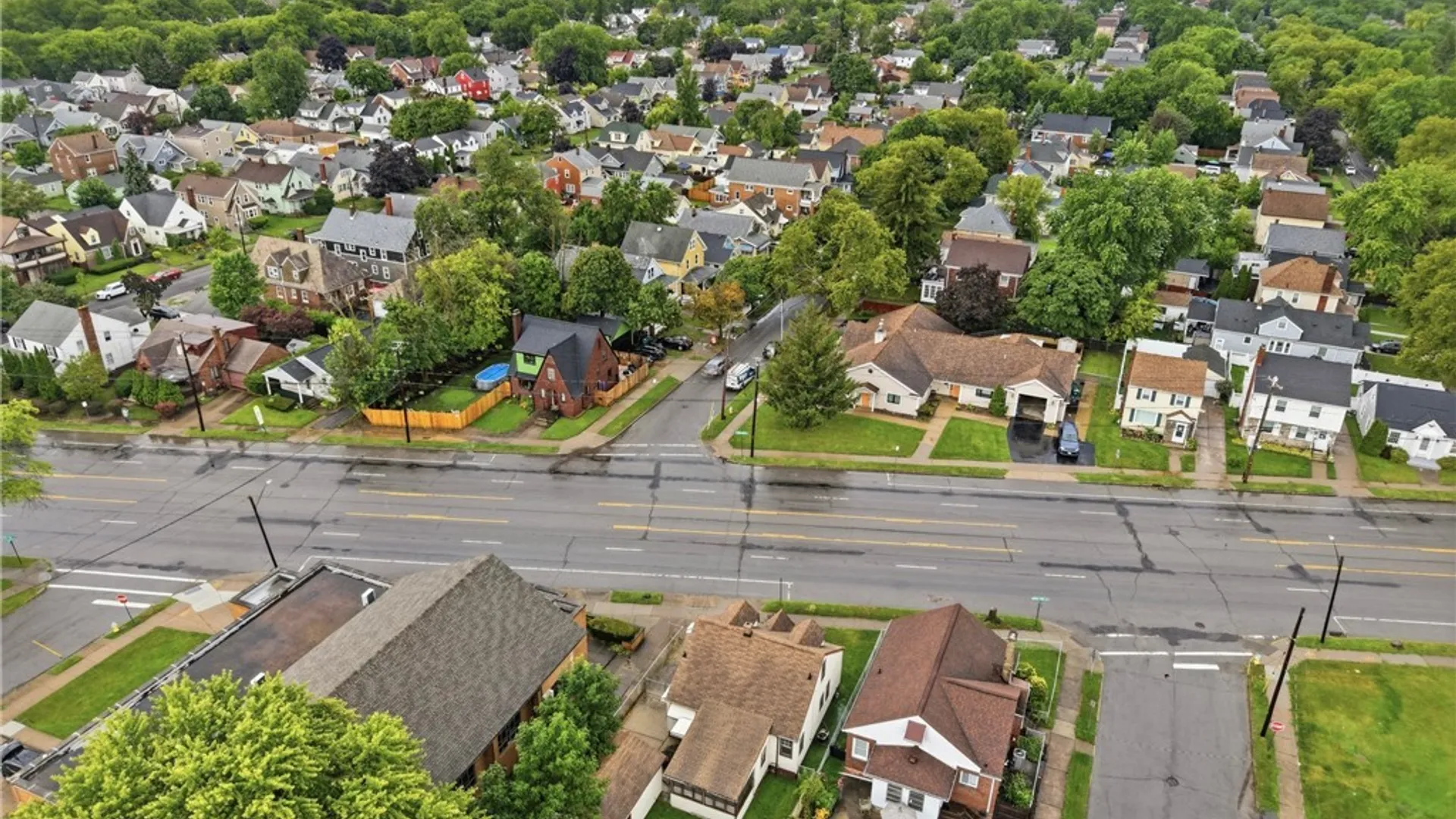 Property at 1915 Hyde Park Boulevard, Niagara Falls, NY 14305 27