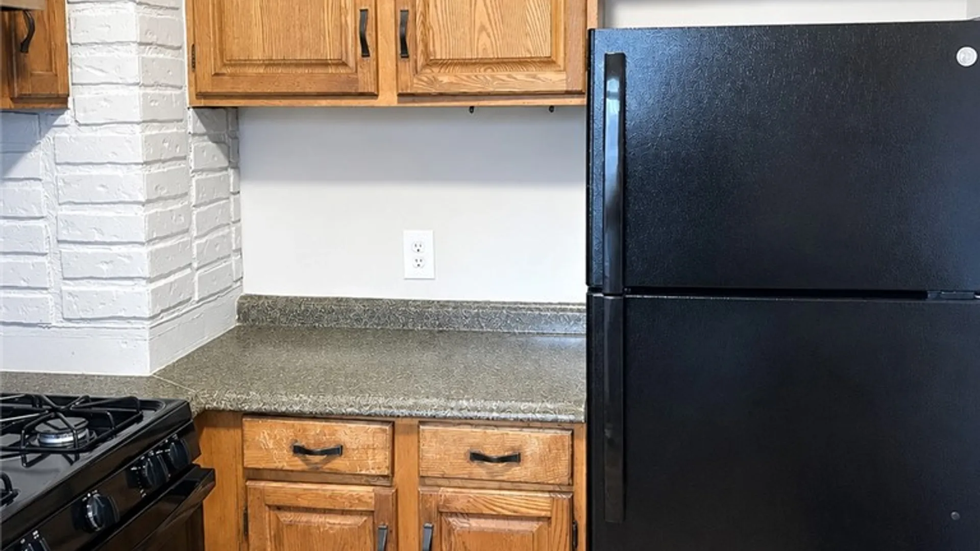 Property at 144 Wyndham Road, Rochester, NY 14612 5