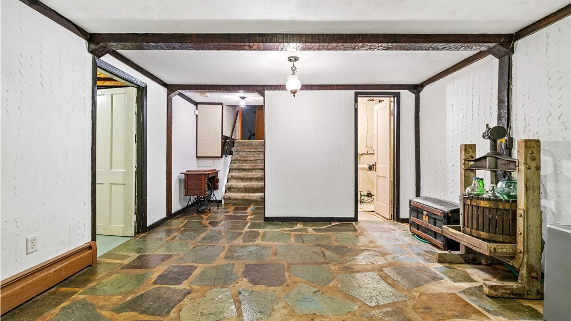 Property at 78 Taber Road, New Hartford, NY 13413 35