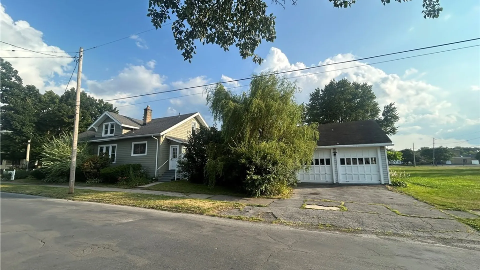 Property at 1100 Kellogg Avenue, Utica, NY 13502 4