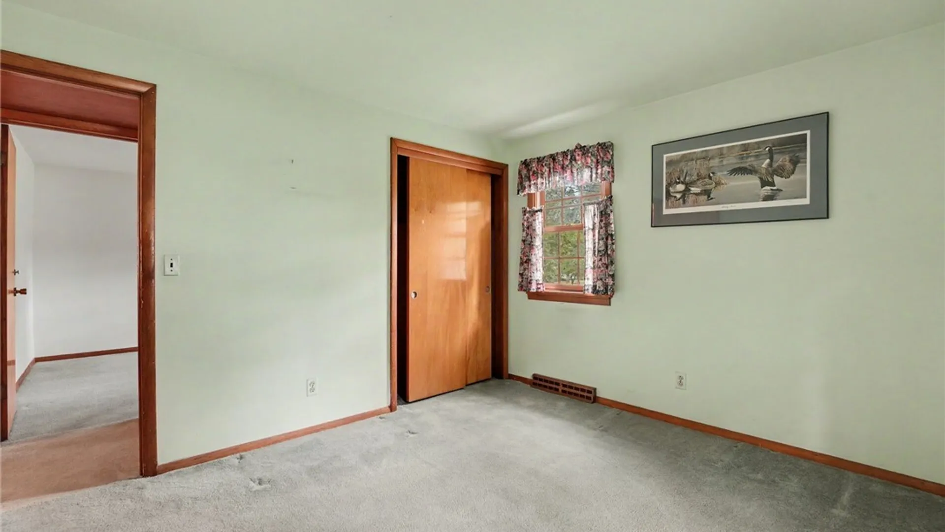 Property at 703 South Road, Elma, NY 14052 27