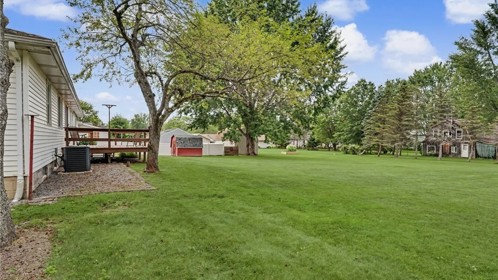 Property at 703 South Road, Elma, NY 14052 4