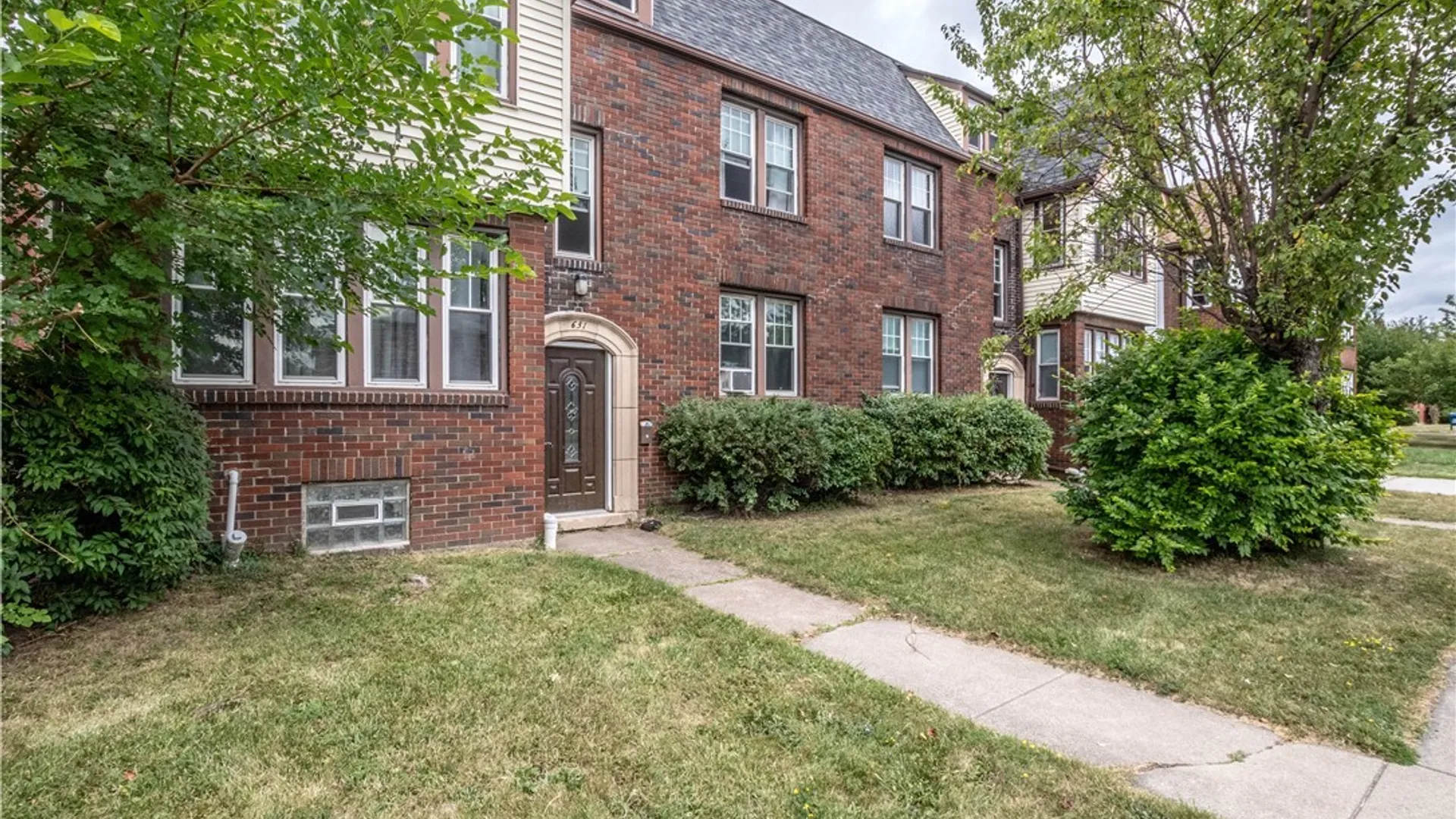 Property at 631 Kenmore Avenue, Tonawanda, NY 14223 4