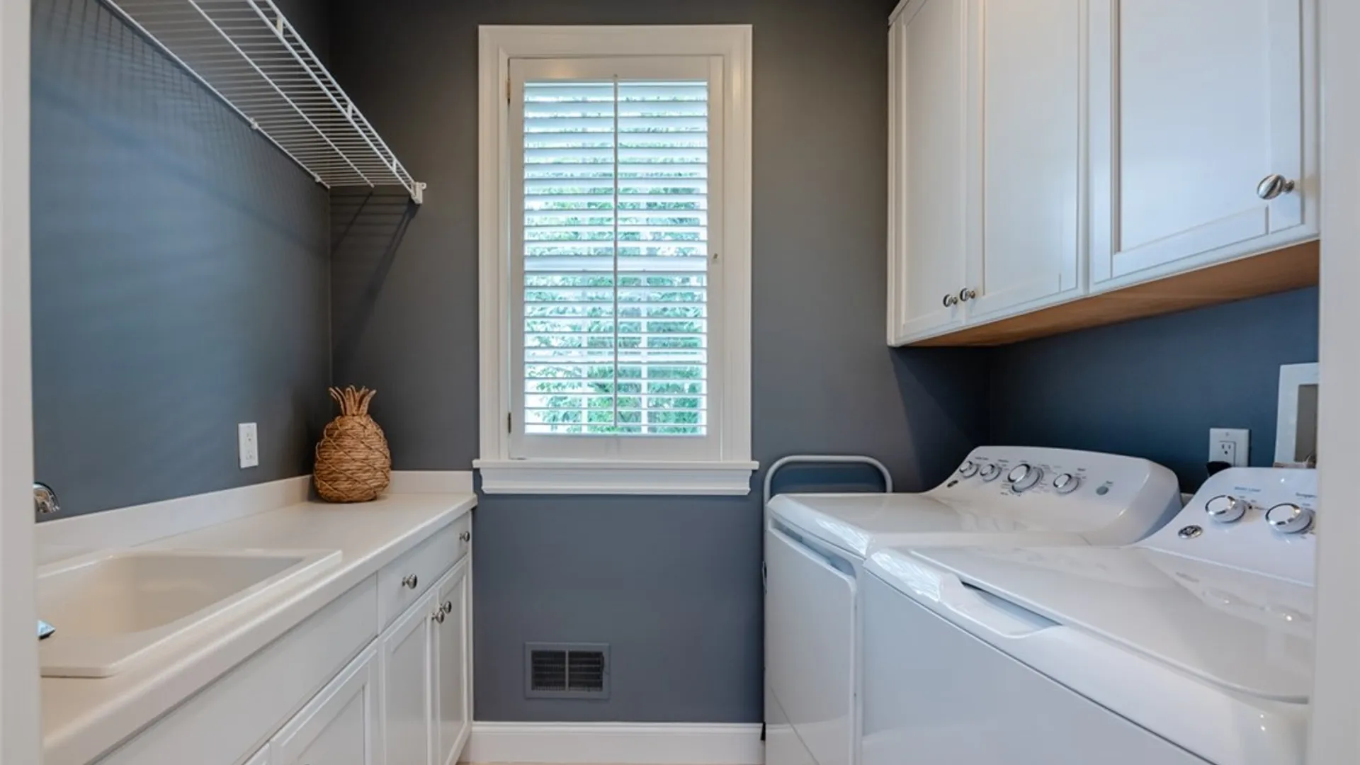 Property at 3 Callahan Court, Pittsford, NY 14534 19