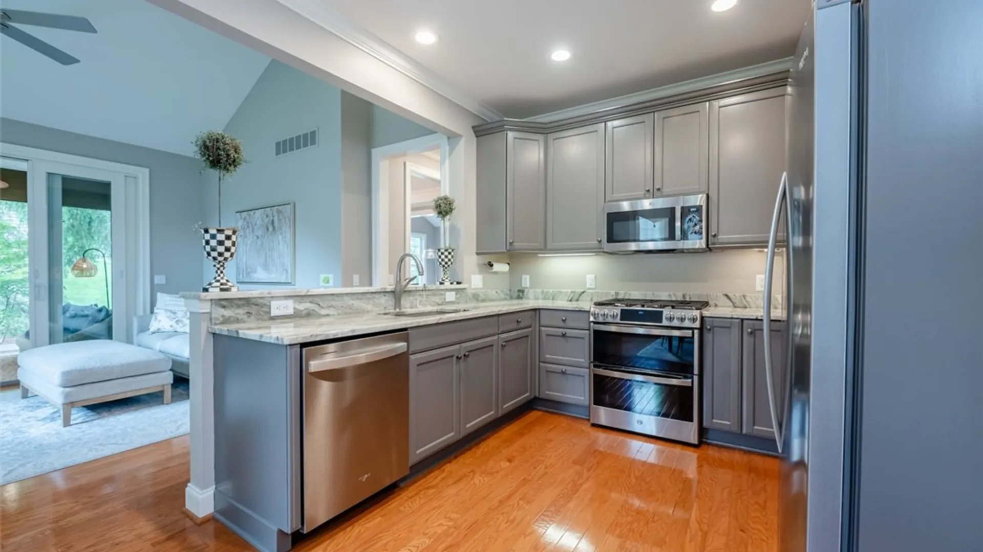 Property at 3 Callahan Court, Pittsford, NY 14534 24