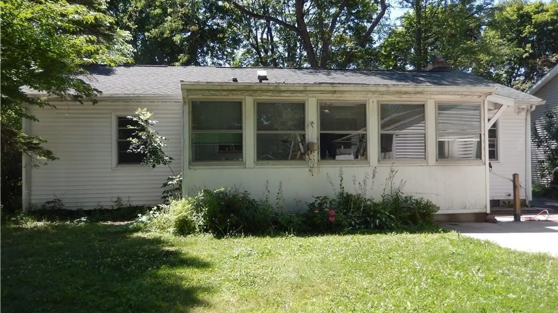 Property at 22 Henderson Place, Hamburg, NY 14075 21