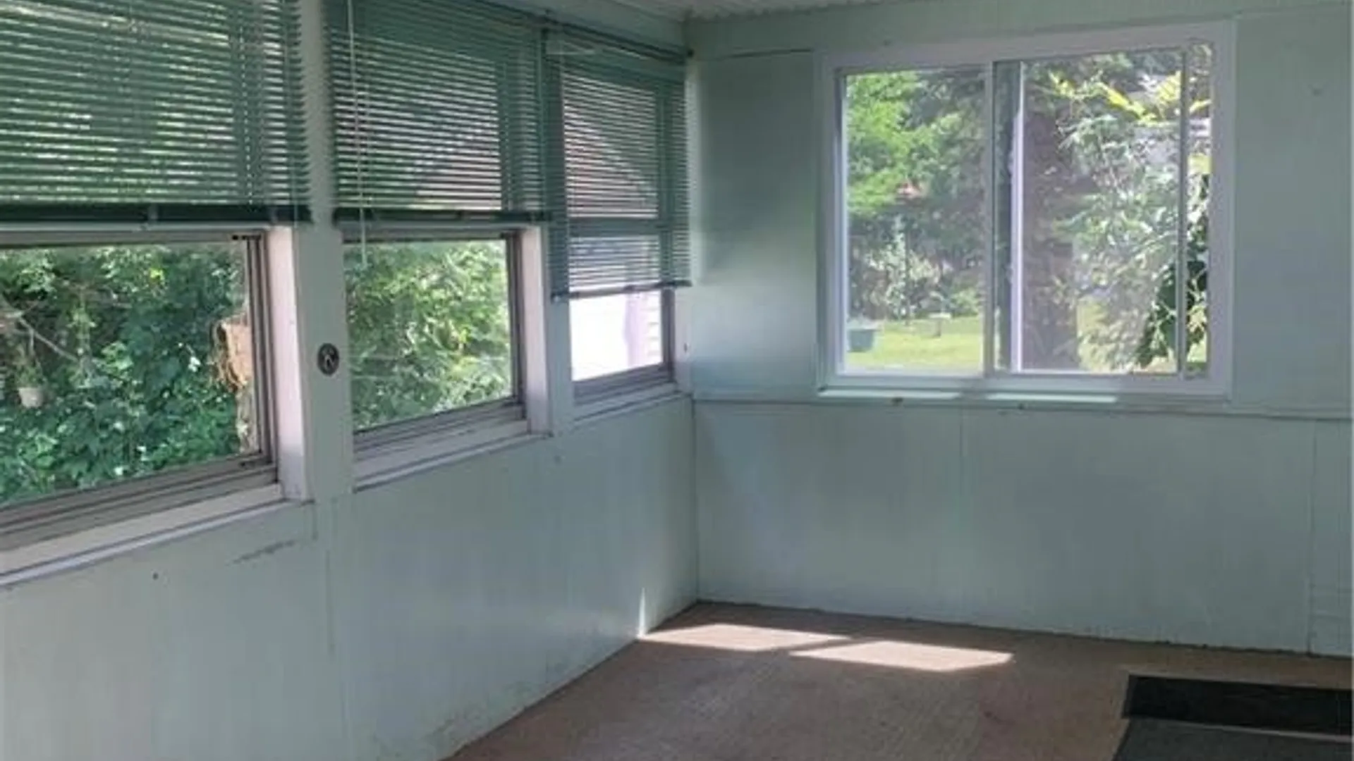 Property at 22 Henderson Place, Hamburg, NY 14075 23