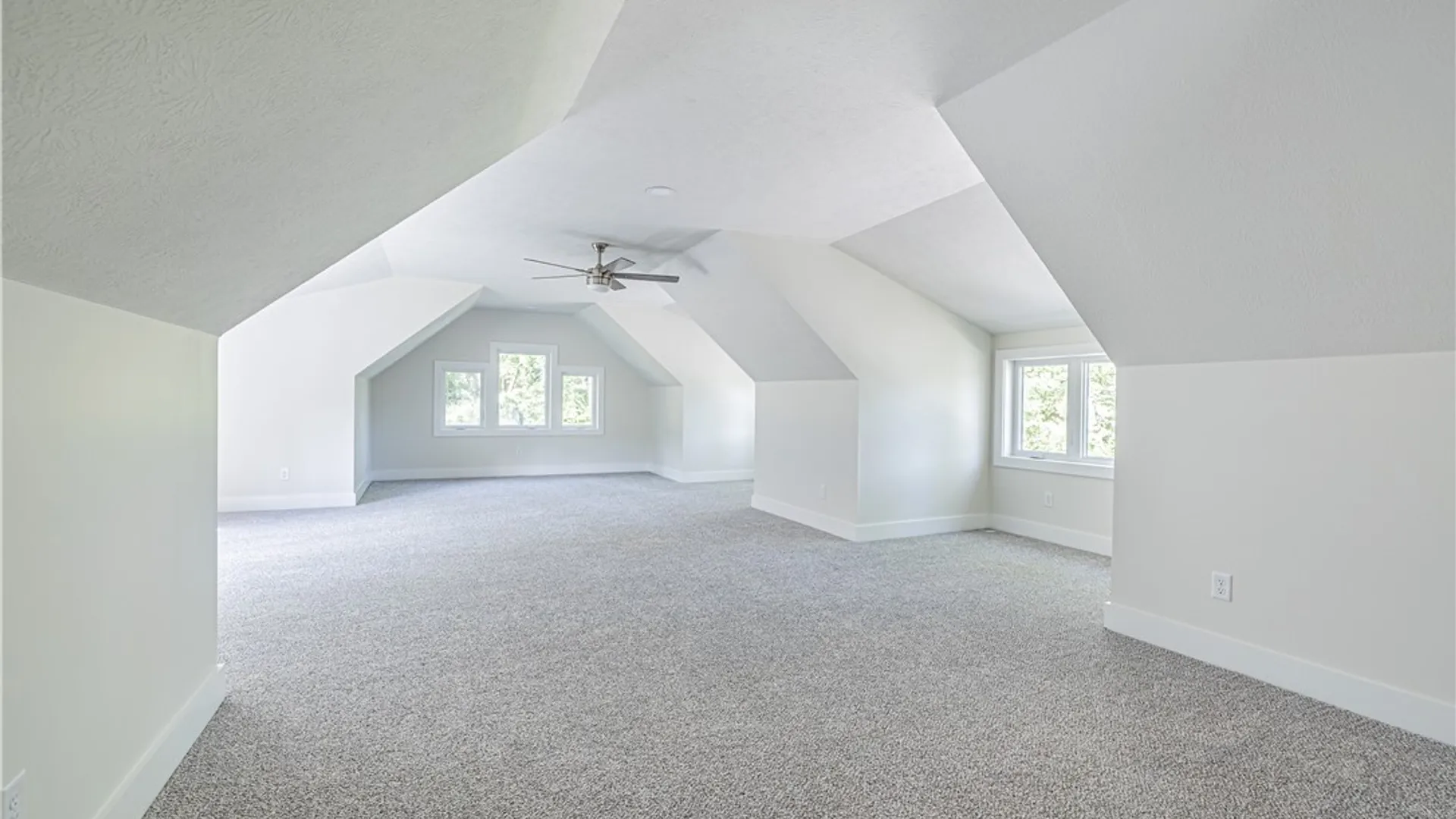 Property at 673 Seneca Road, Irondequoit, NY 14622 29