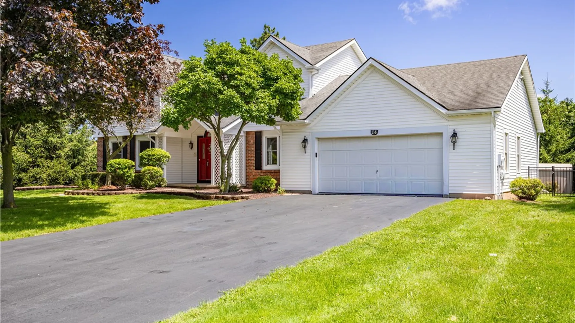 Property at 14 Silver Fox Circle, Greece, NY 14612 5