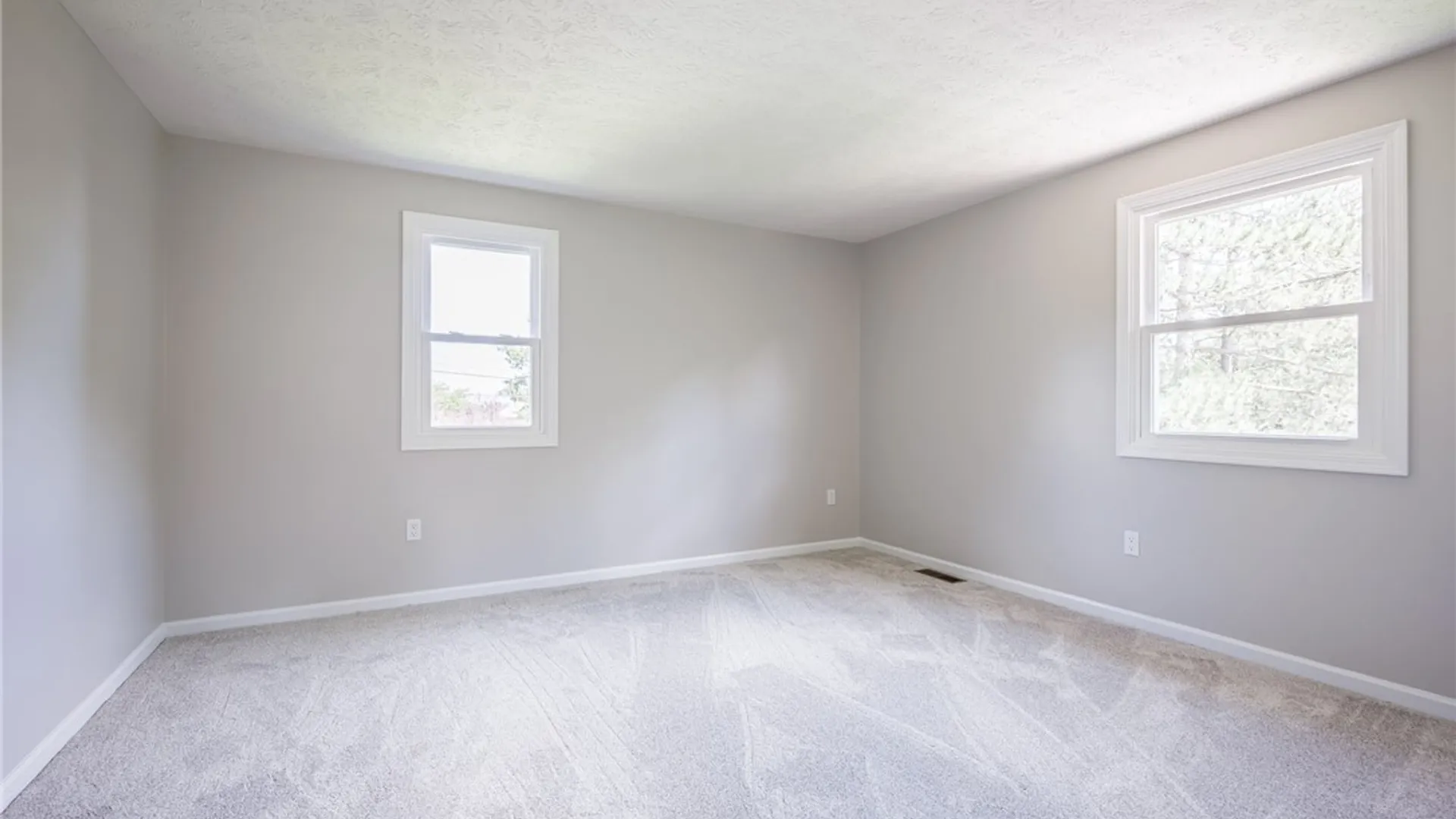 Property at 14 Silver Fox Circle, Greece, NY 14612 44