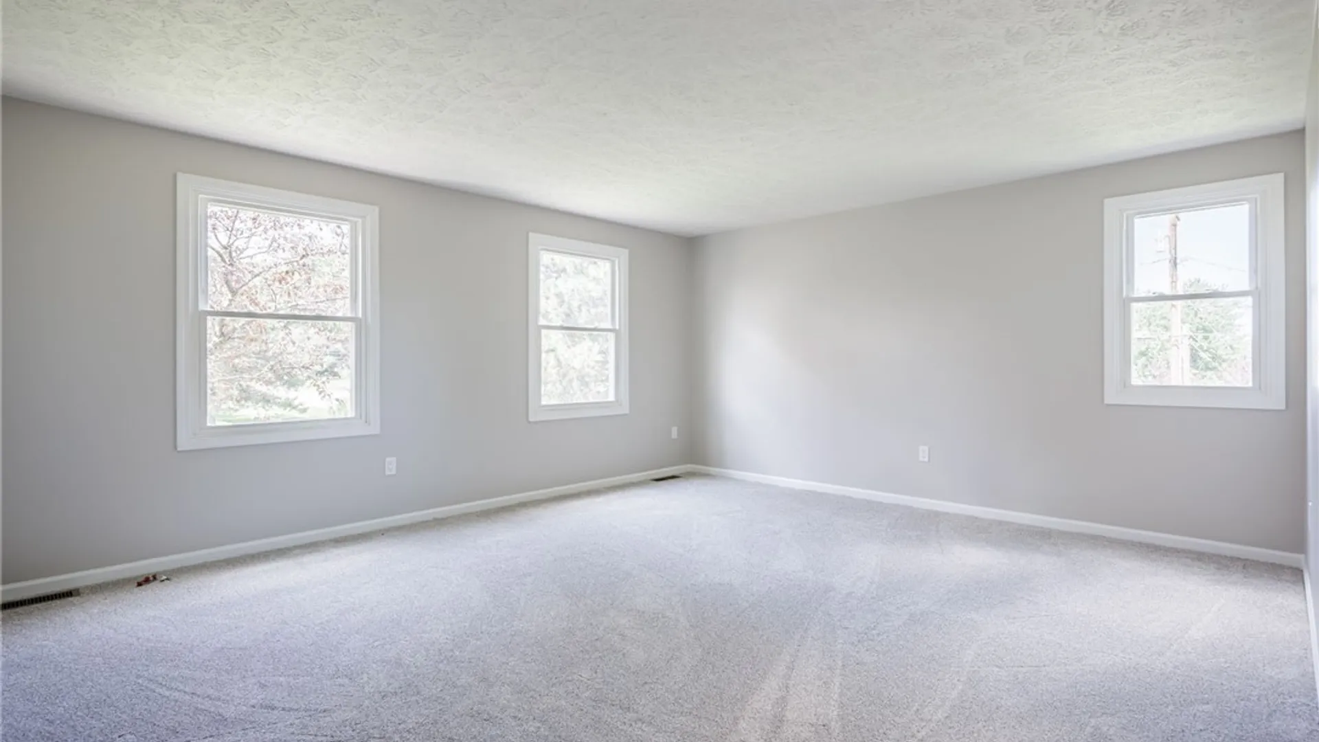 Property at 14 Silver Fox Circle, Greece, NY 14612 31